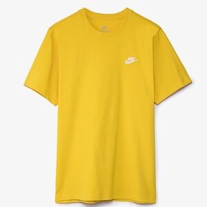 Nike Sportswear Yellow Short Sleeve Tee